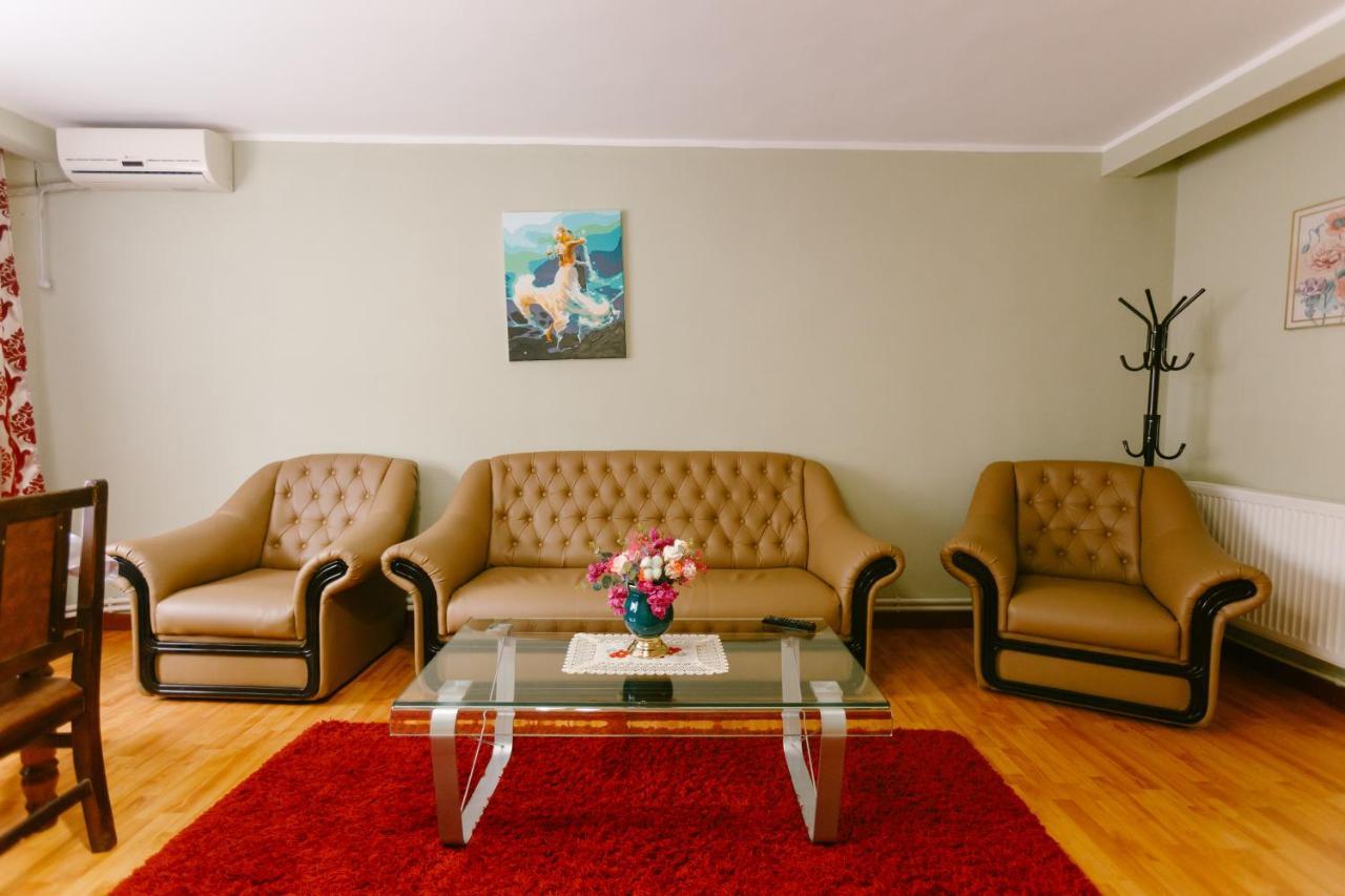 Pensiunea Luka Slănic-Moldova Buitenkant foto